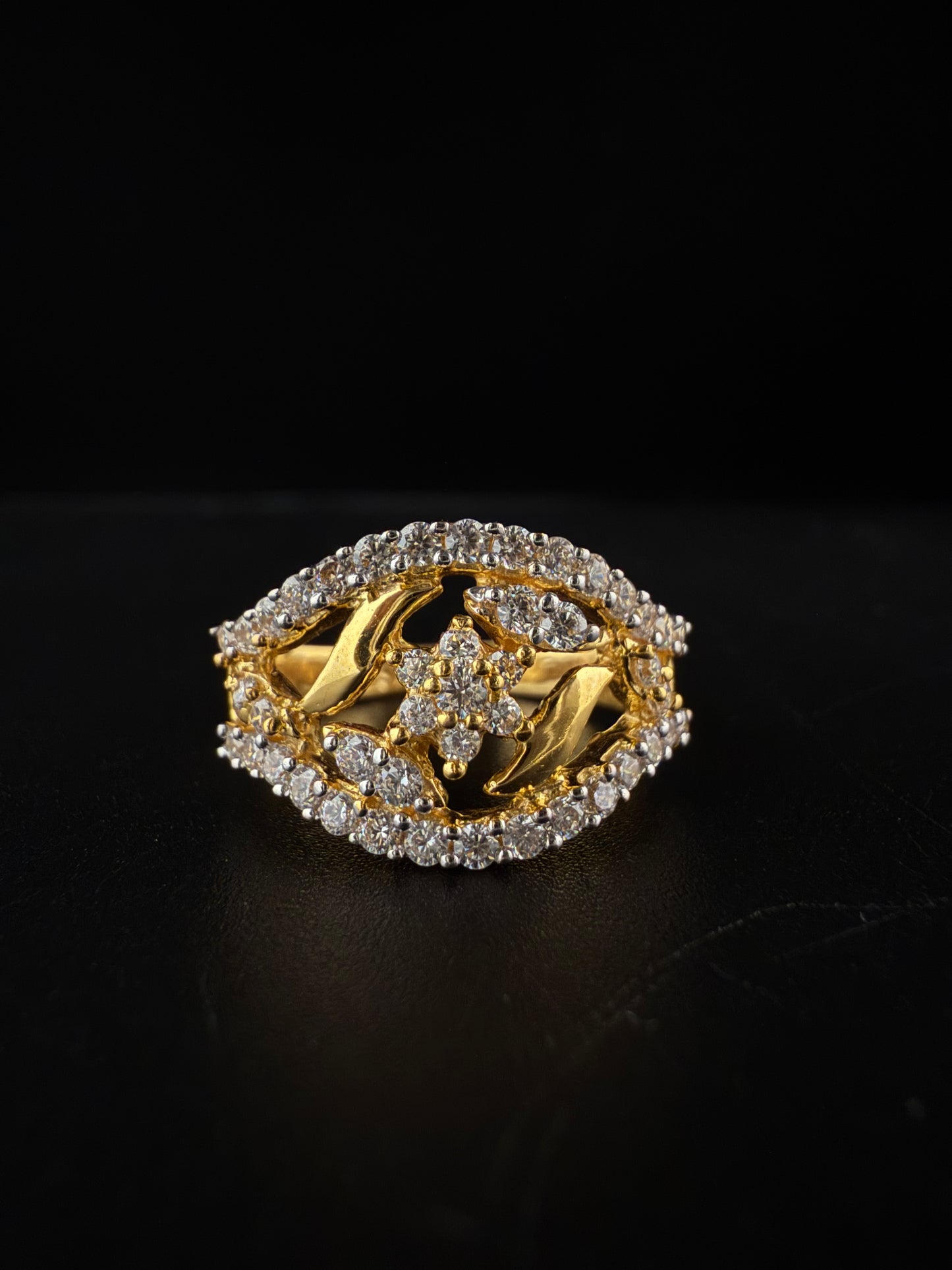 Gold Ring with Center Star and Sparkles