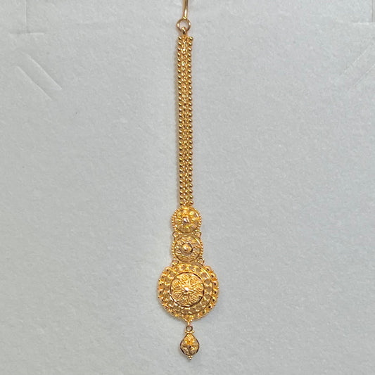 Sleek Circular Maang Tikka