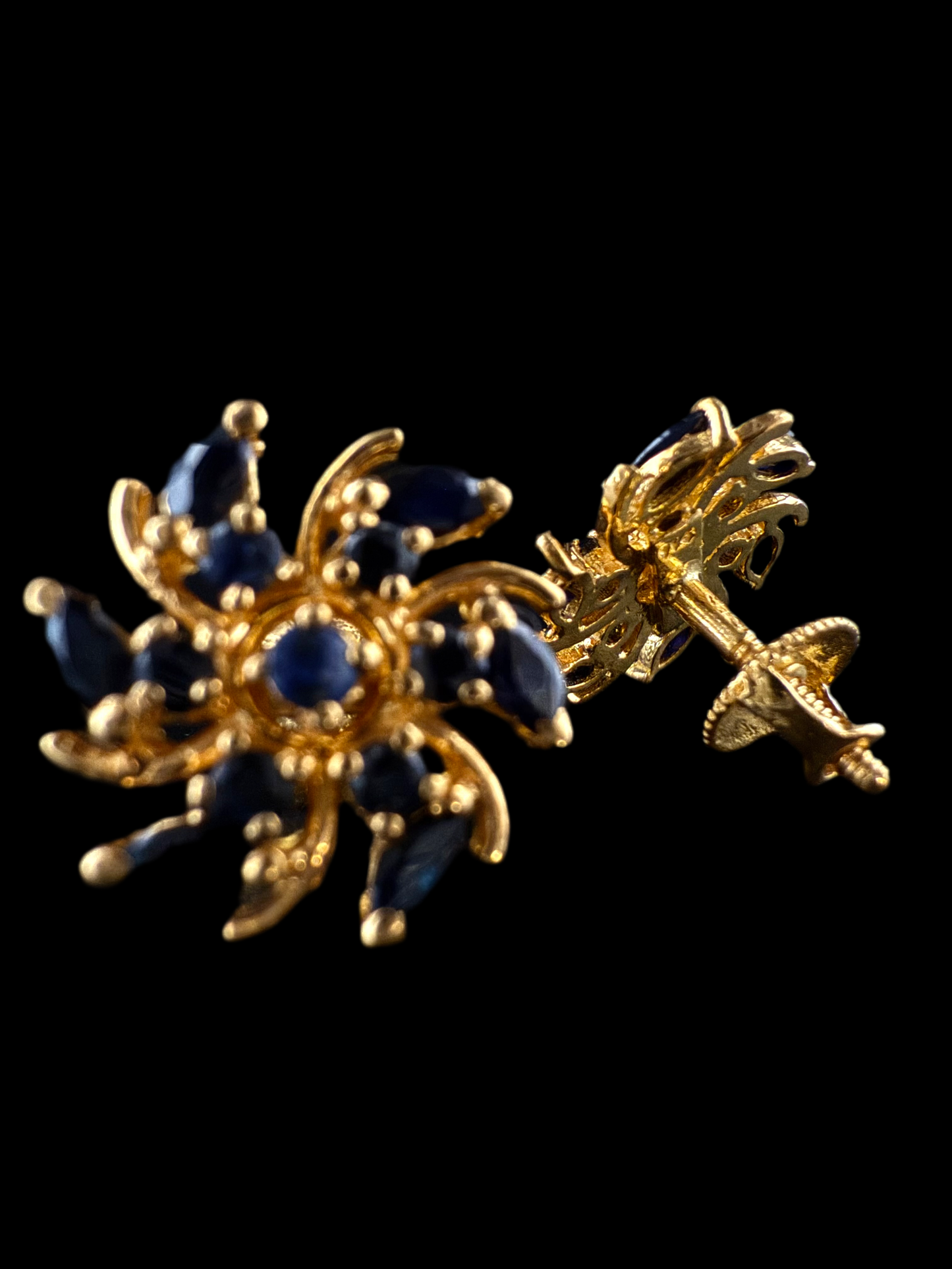 Sapphire Propeller Pendant Set