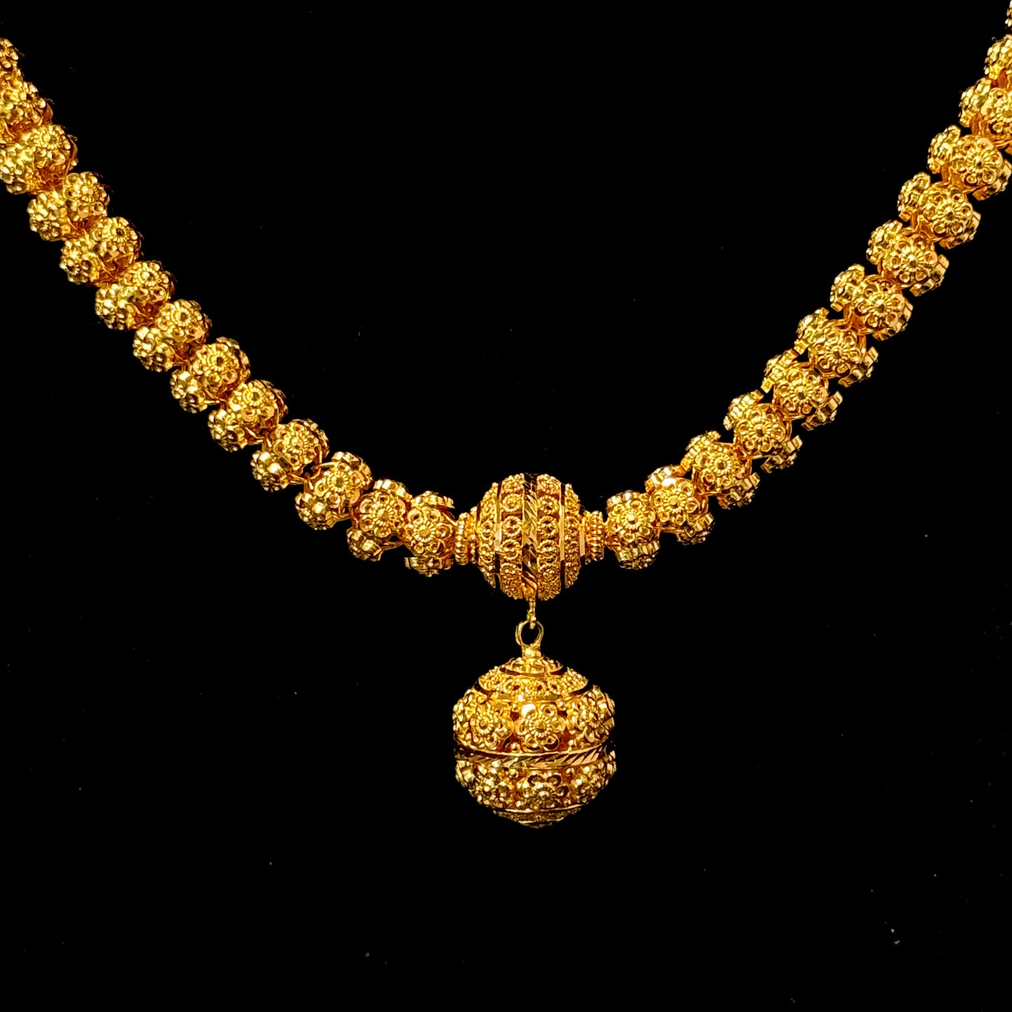 Artistic Multi-Shape Beaded Design Choker with Filigree Accents