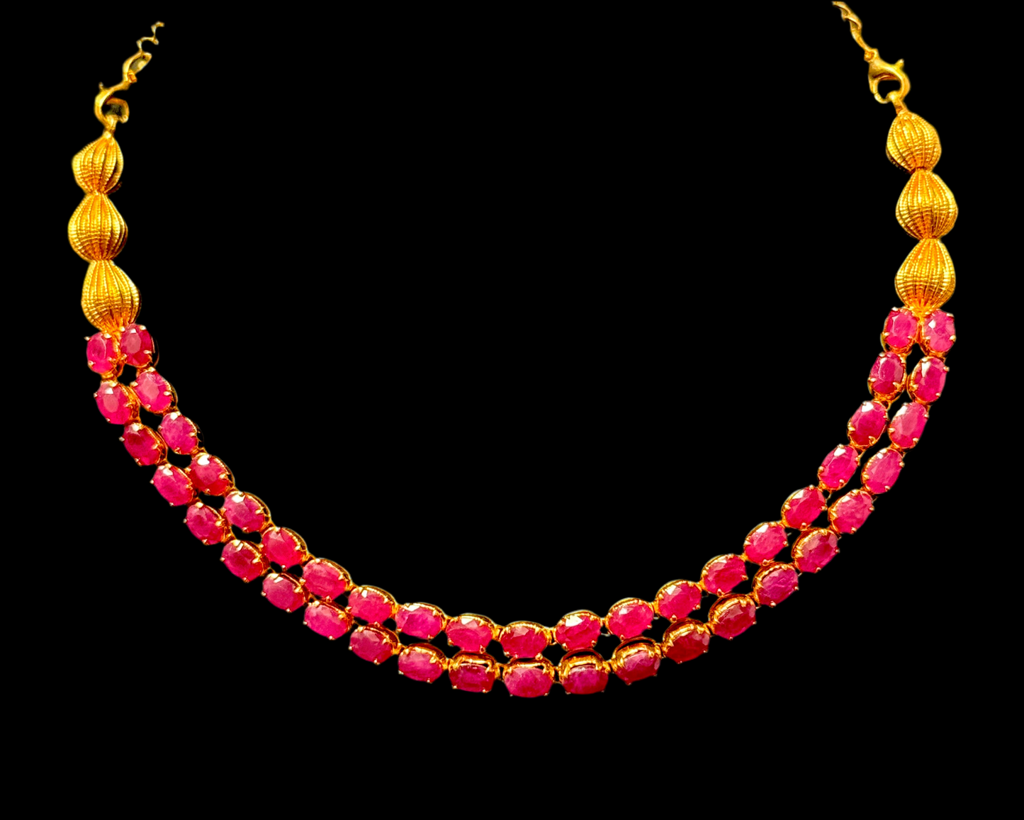 Brilliant Glossy Ruby Choker Design with Gold Rope-like Finishing