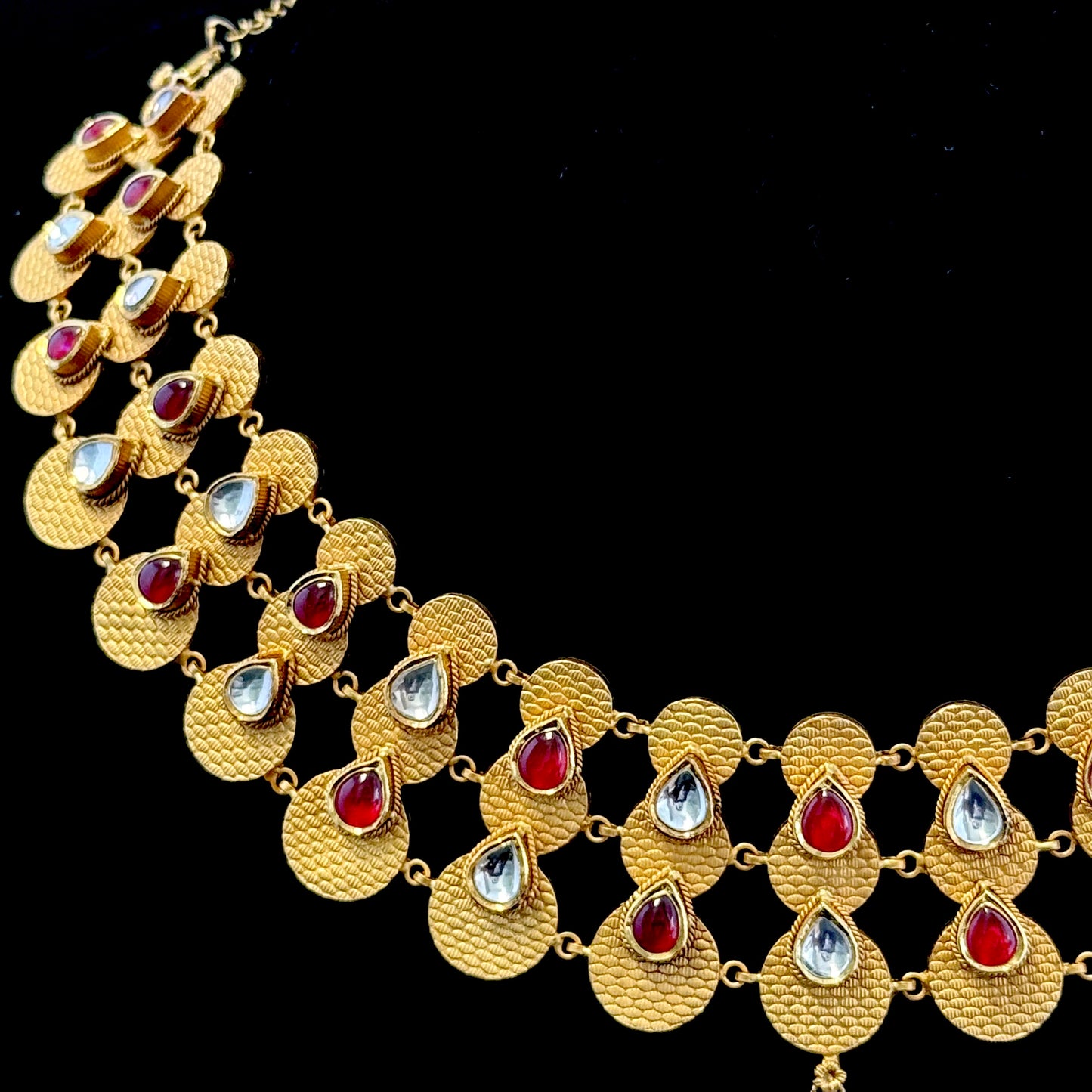 Stunning Antique Gold Flexible Choker