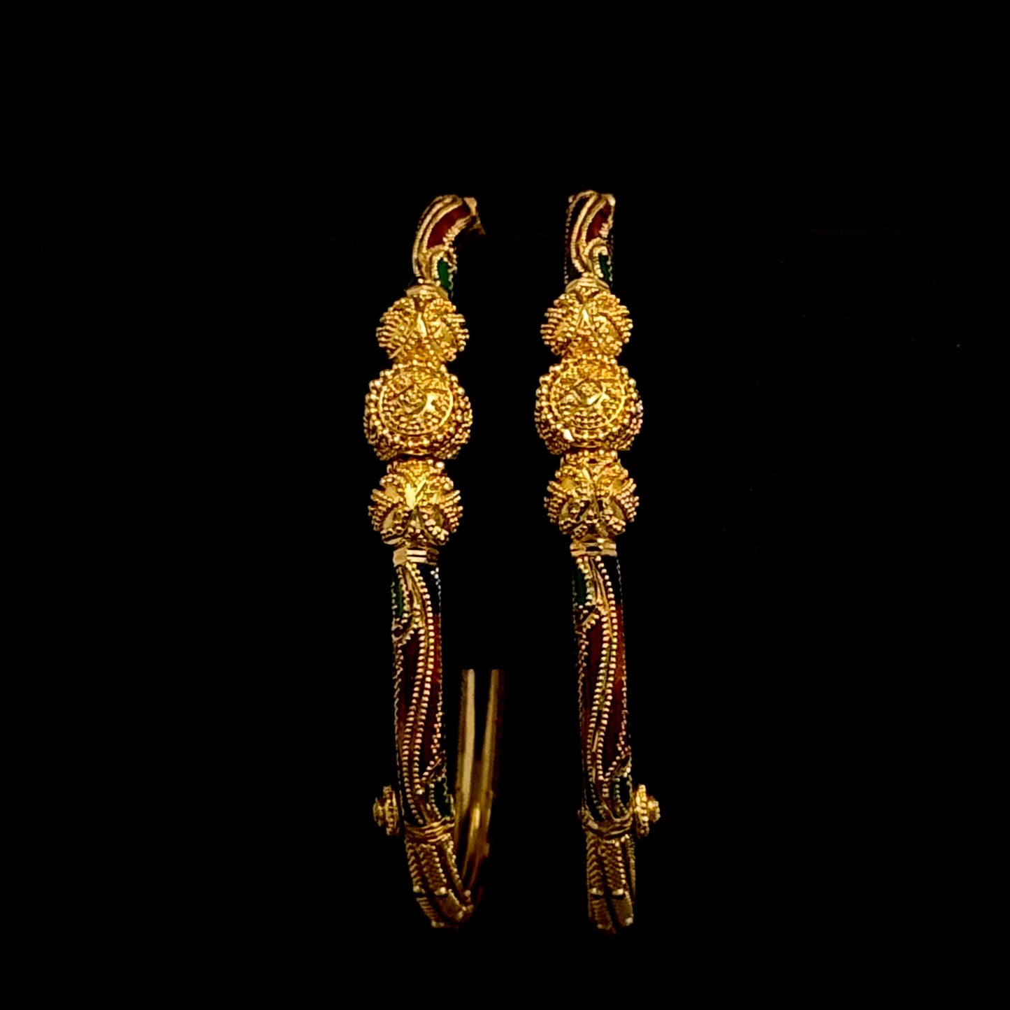 Sleek Rounded Bangles with Enamel Design