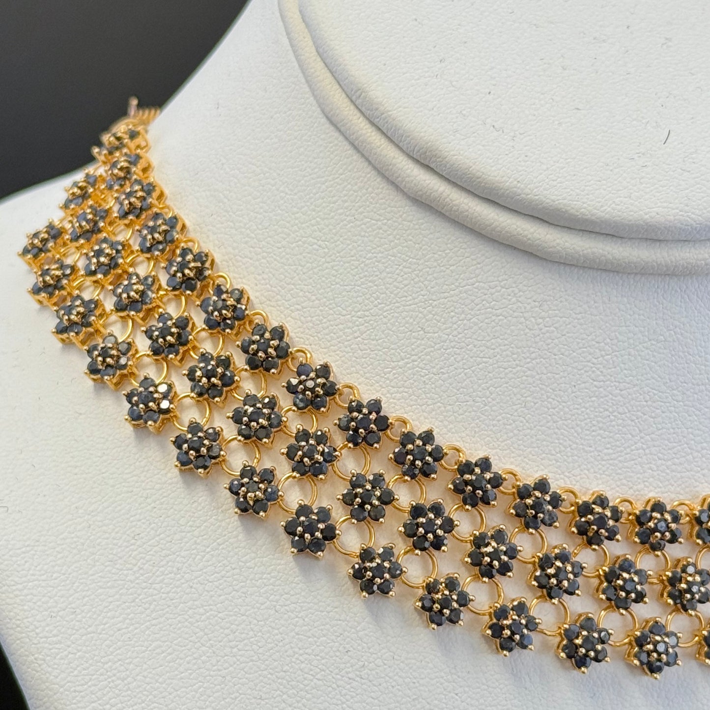 Gorgeous Sapphire Studded Necklace with Posh Earring Design