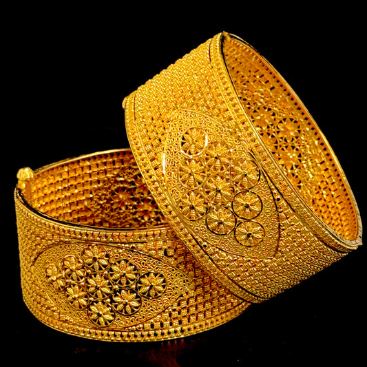 Fabulous Traditional Kada Set of 2