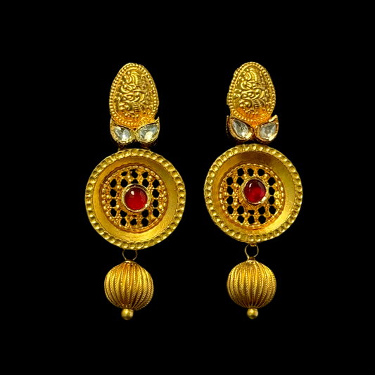 Decorative & Distinctive Antique Gold Set