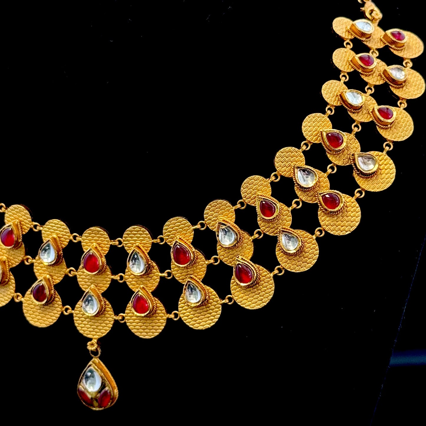 Stunning Antique Gold Flexible Choker