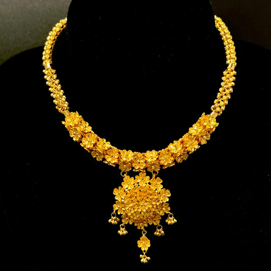 Adorable 3-Dimension Floral Necklace Set