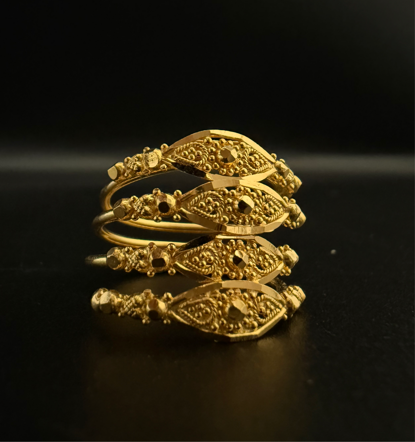 4-line Golden Spring Ring