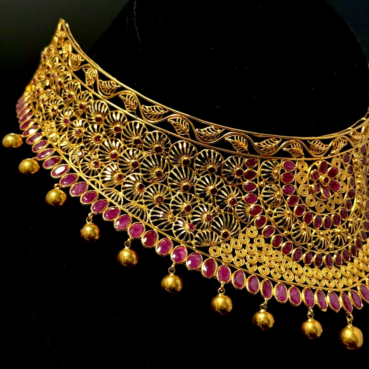 Marvelous Ruby & Gold Stiff Choker