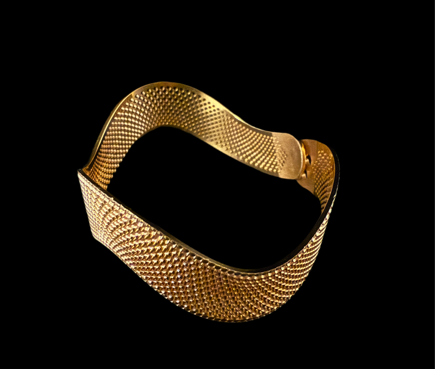 Sleek & Stylish Yellow Gold Cuff