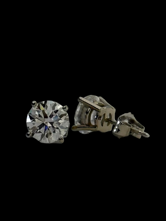 Round Lab Grown Diamond Stud Earrings
