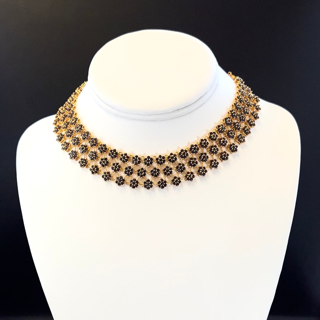 Gorgeous Sapphire Studded Necklace with Posh Earring Design