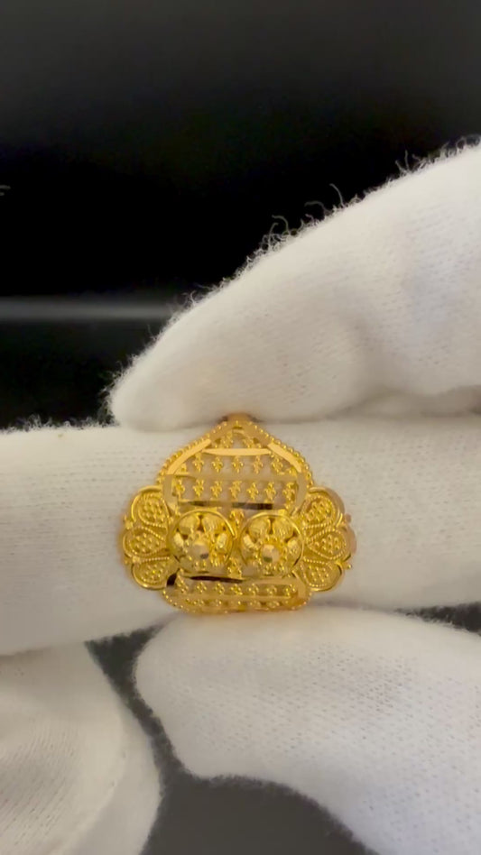 Articulate Golden Ring