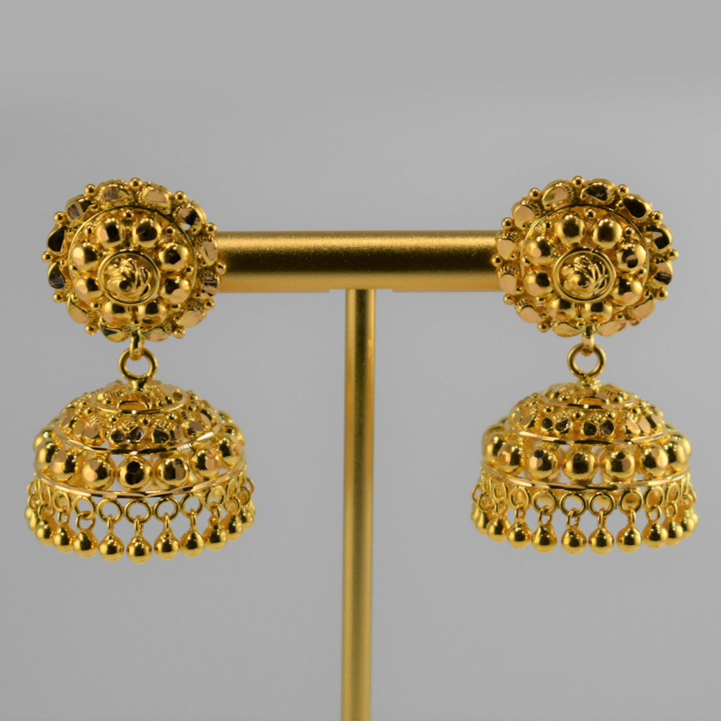 Shiny Gold Choker Set with Gold Ball Finishing