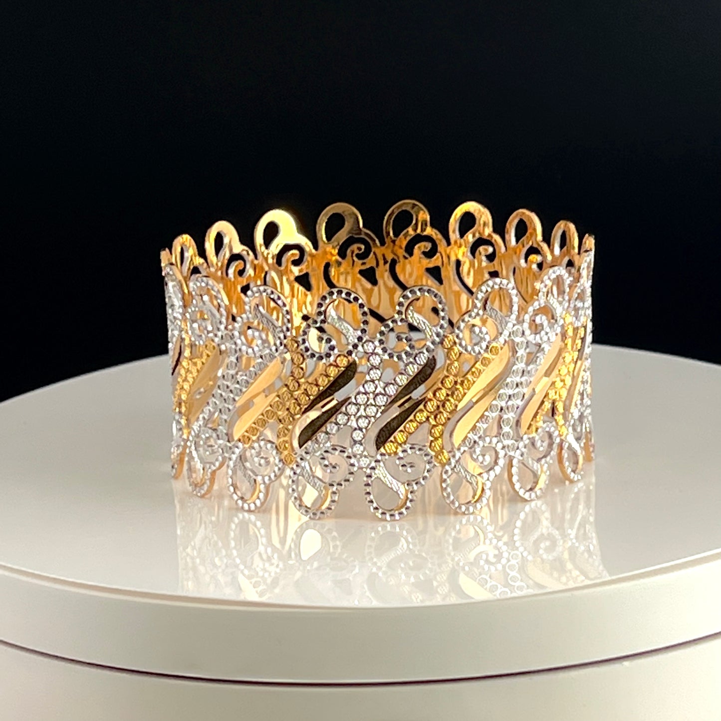 Alluring Masterful Single Kada