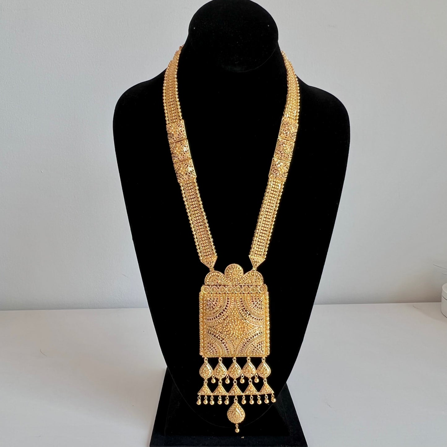 Luxurious Gold Bridal Set with Heavy Square and Ghungroo Pendant