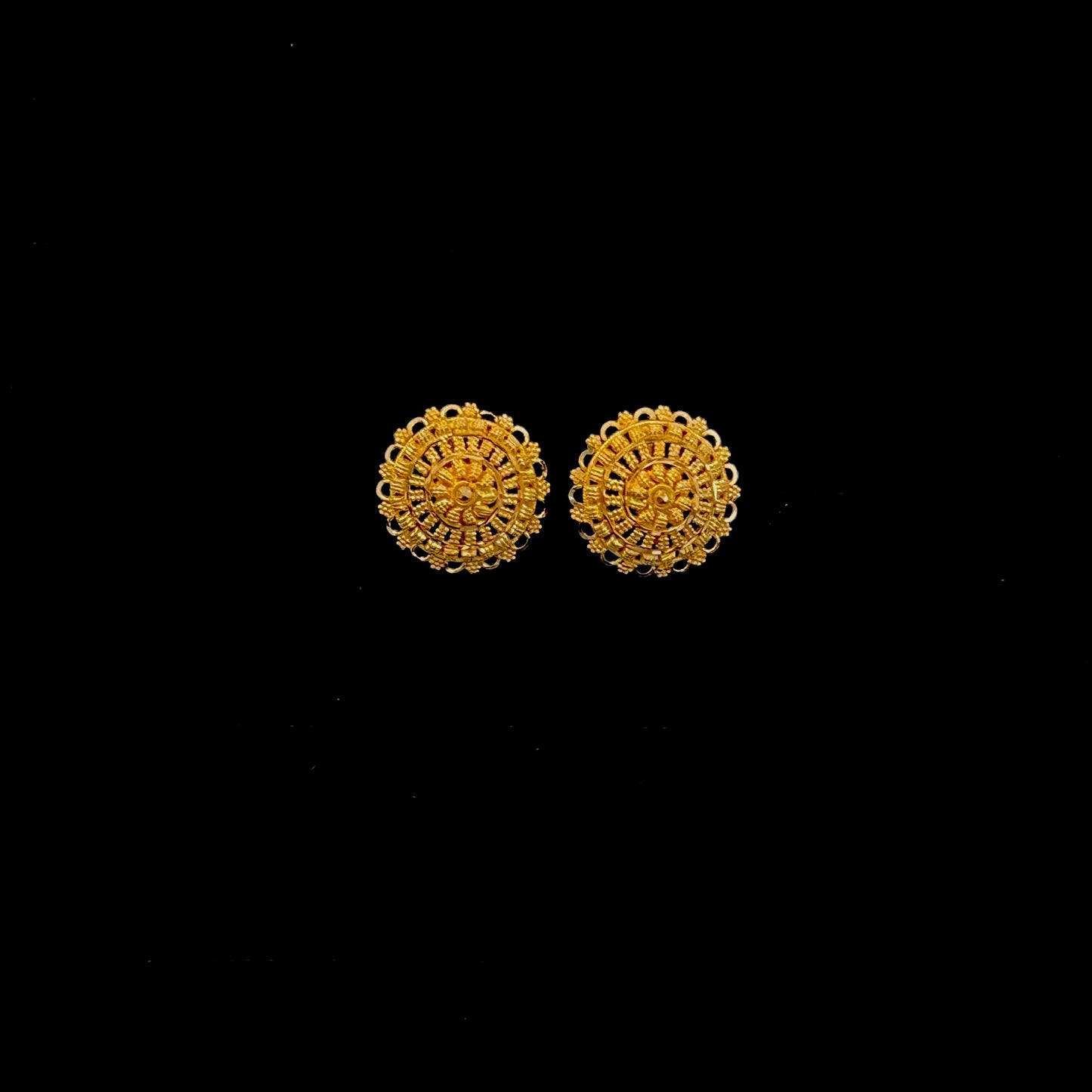 Gorgeous Round Gold Studs