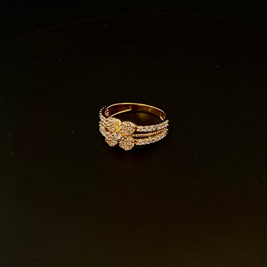 Clover Gold Ring with CZ Diamonds