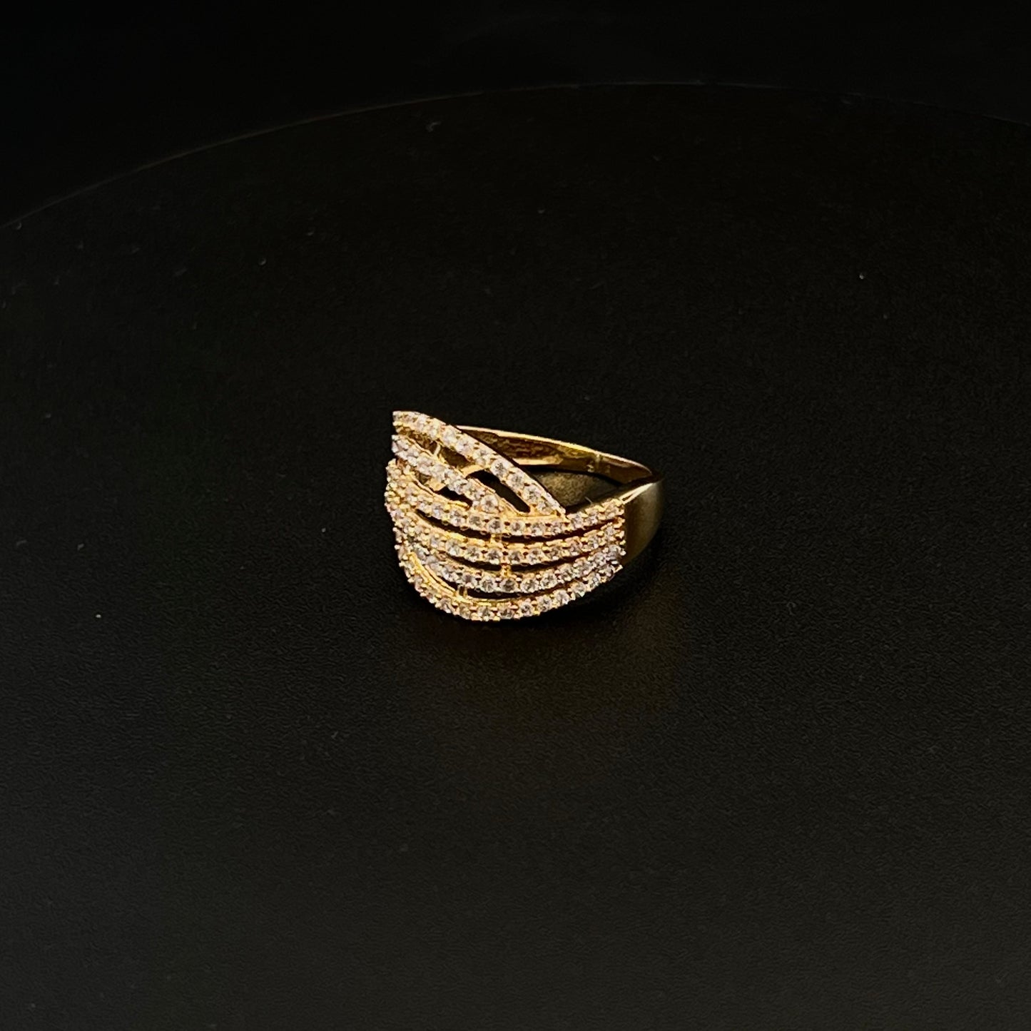 Wavy Gold Ring with Cubic Zirconia