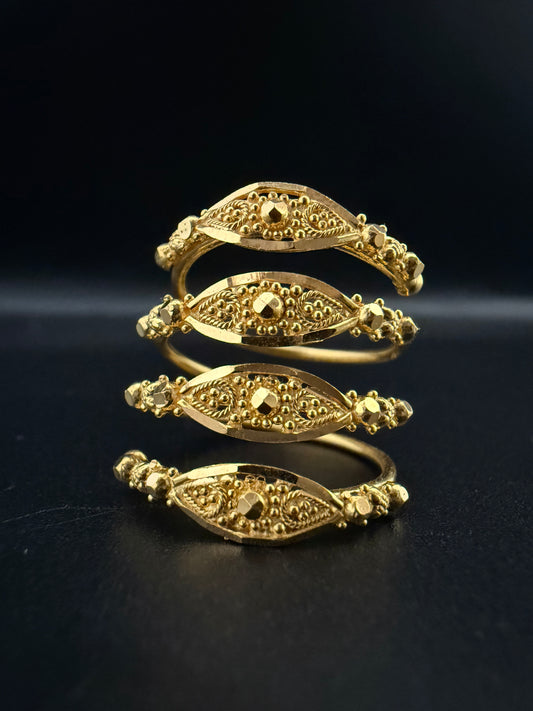 4-line Golden Spring Ring