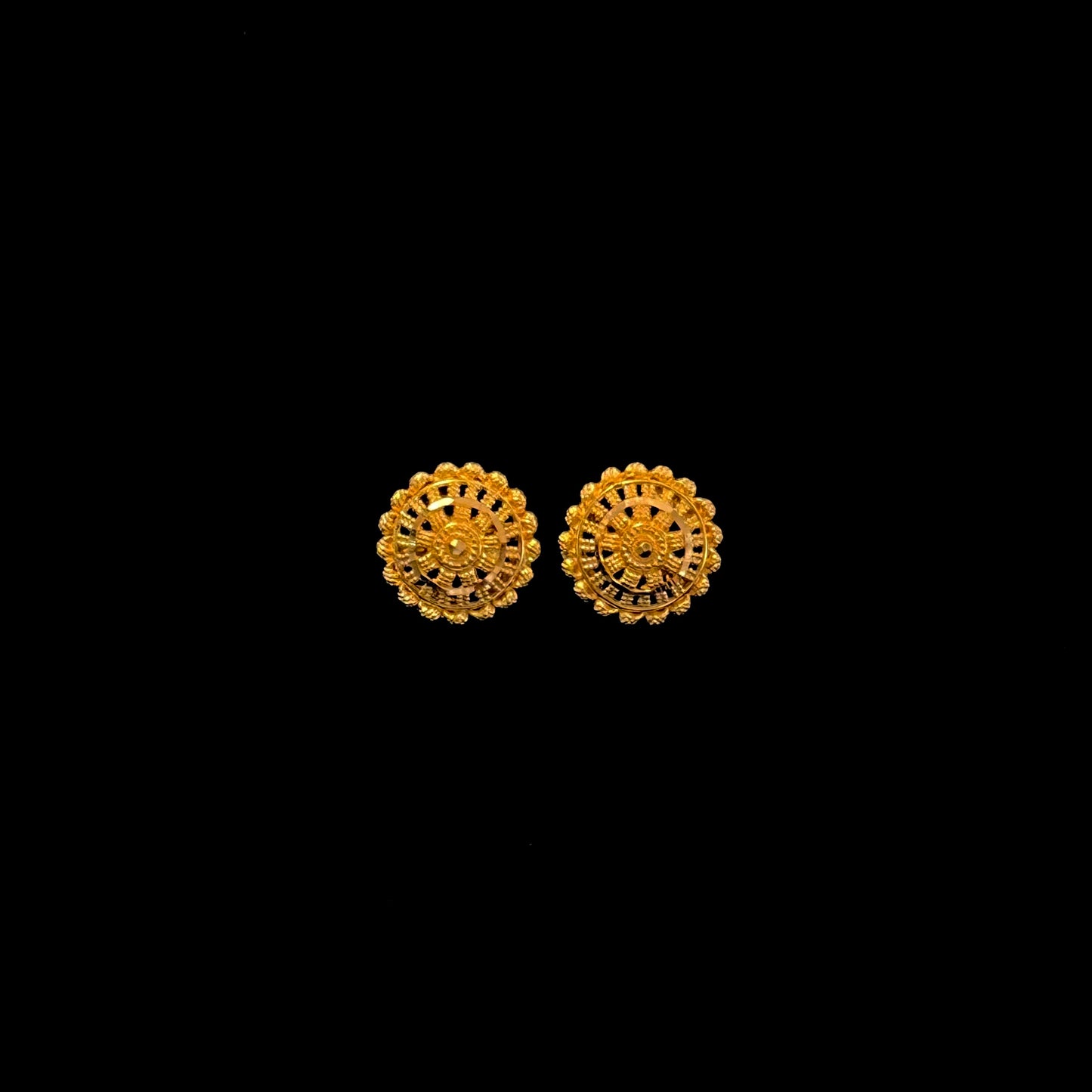 Gorgeous Round Gold Studs