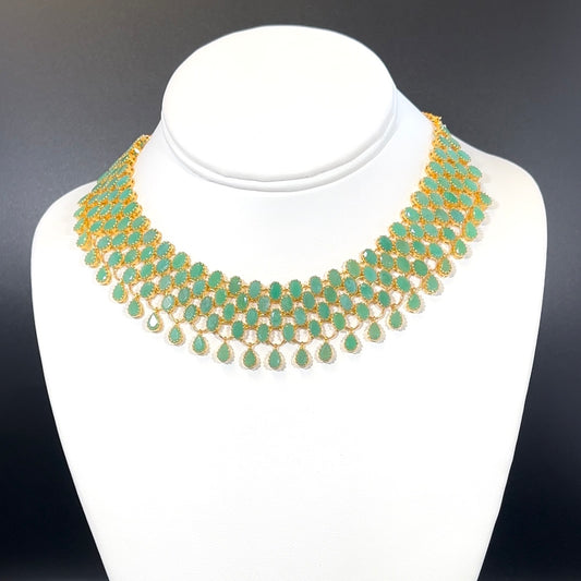 Glimmering Emerald Necklace Set with Earrings