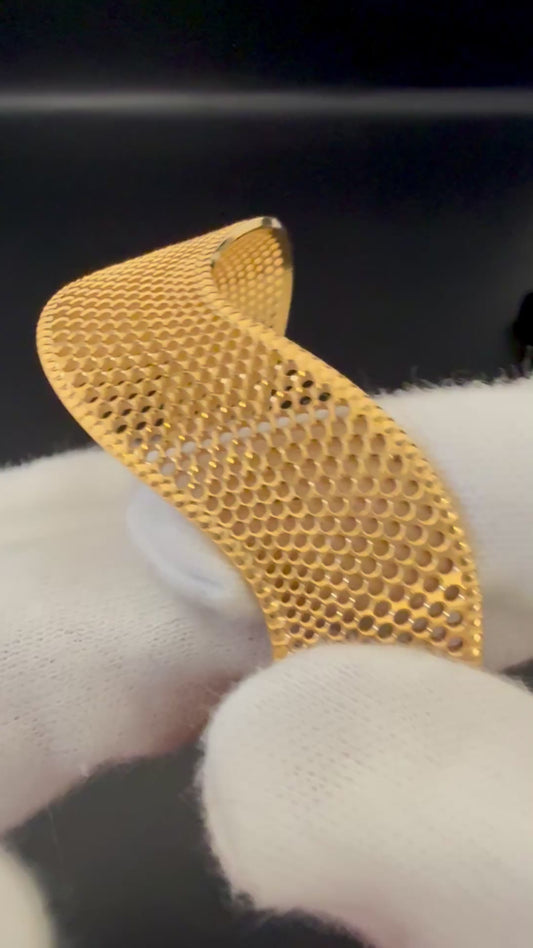 Sleek & Stylish Yellow Gold Cuff