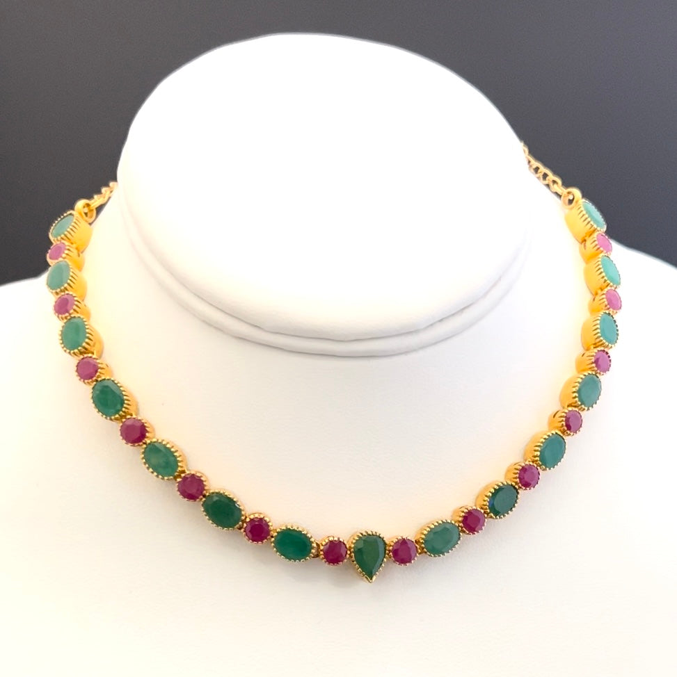 Chic Gold Necklace Set with Alternating Ruby and Emerald Stones